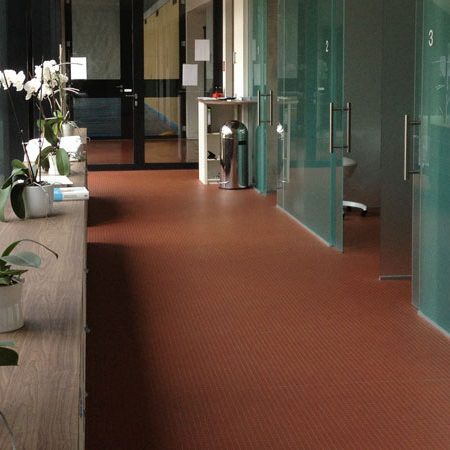 Behandlungsräumlichkeiten-vorne-Physiotehrapie-beweg-was